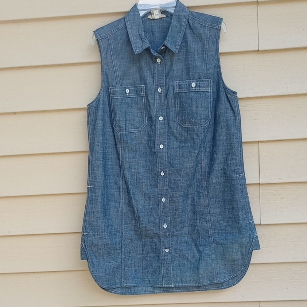 Duluth Trading‎ Co Sleeveless Chambray Button-Down - Blue